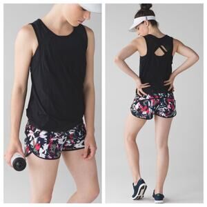 Lululemon Speed Athletic Shorts in Abstract Multicolor 8